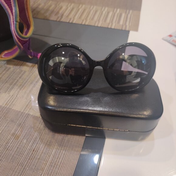 Chanel 1993 Black CC Logo Round Lens Sunglasses new $3500 main image 14